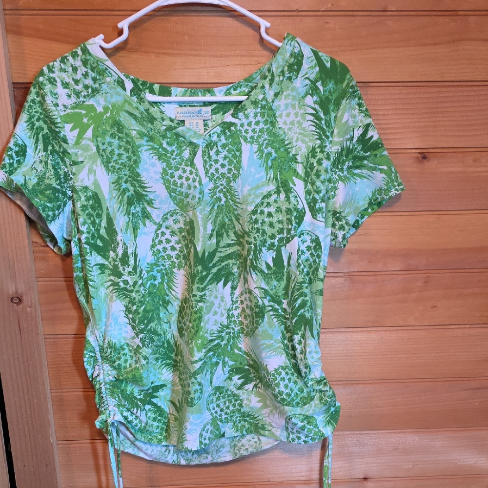 Caribbean Joe Green Pineapple Print Short Sleeve Top